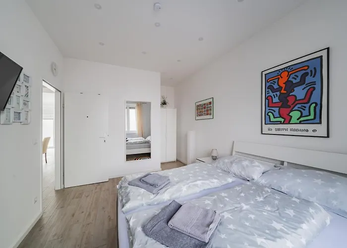 Stylish And Well Located Near Belvedere *