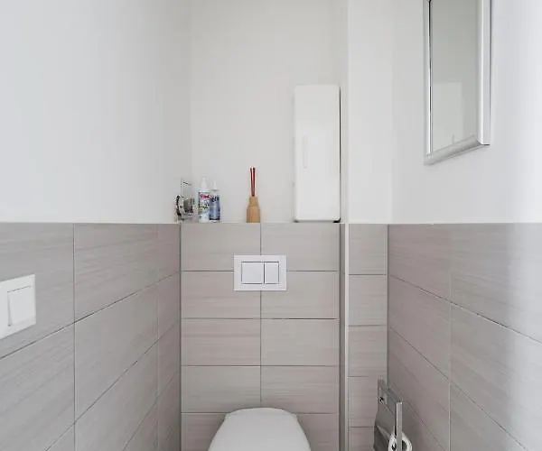 Stylish And Well Located Near Belvedere Apartament *
