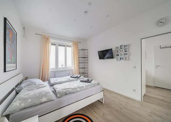 Stylish And Well Located Near Belvedere