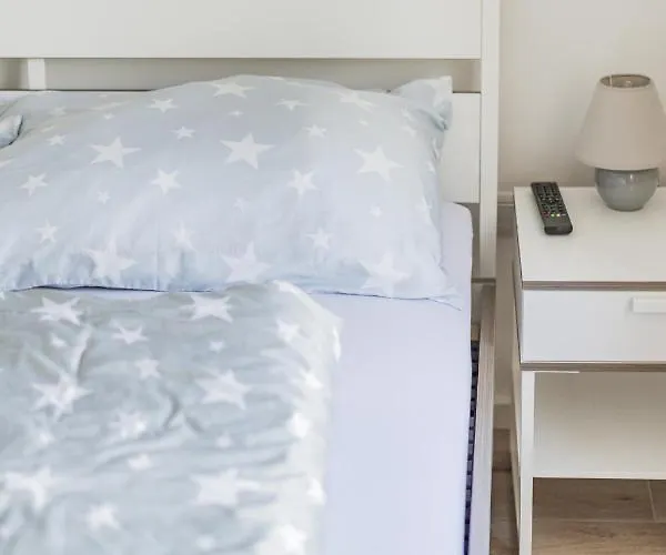 Stylish And Well Located Near Belvedere Apartament *